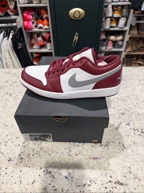 Air Jordan 1 Low